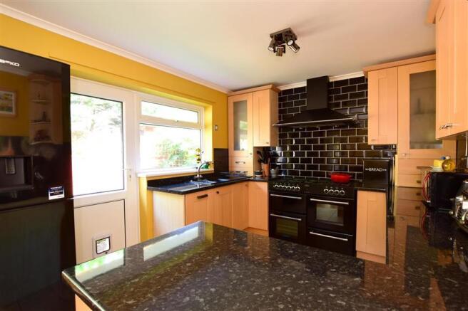 Kitchen / Dining Room