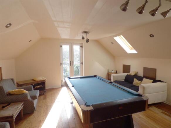 Upstairs Garage