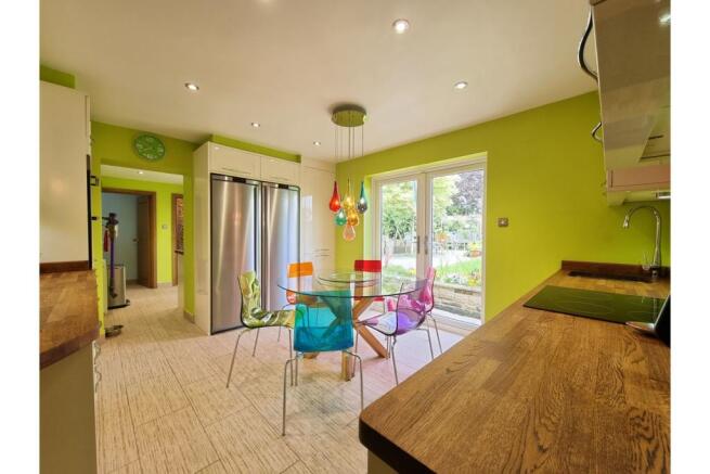 Kitchen/Dining Room