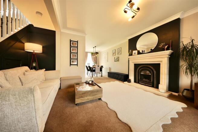 3 bed Semi-Detached for sale Image 10