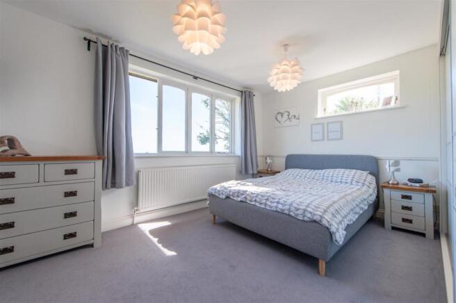 Bedroom 1.jpg