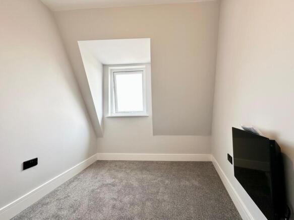 2 bed Flat to rent Image 4