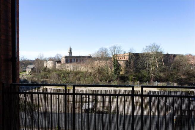 2 bed Flat for sale Image 4