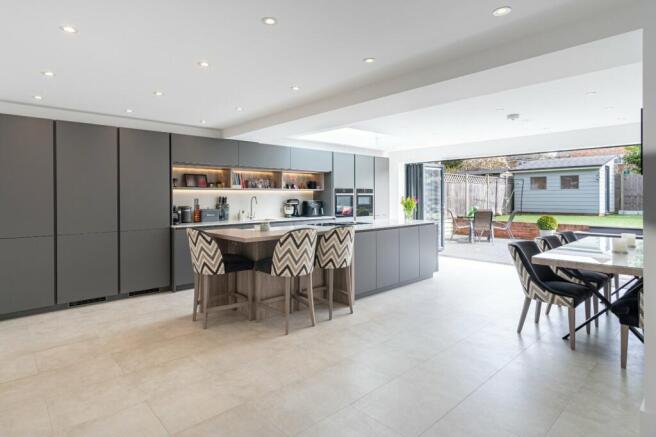 Kitchen/Dining Area