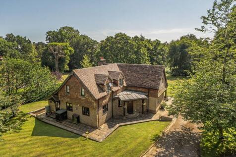 Kings Drive, Midhurst, GU29