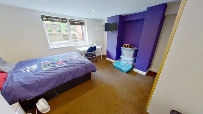 6 bed Terraced to rent Image 5