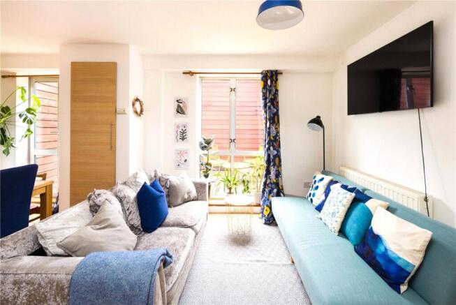 Living Room/Kitchen