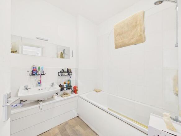 2 bed Terraced for sale Image 8