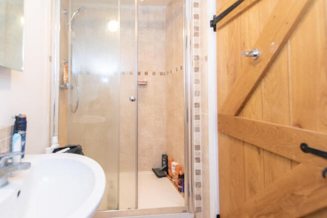 Bedroom 1 Ensuite