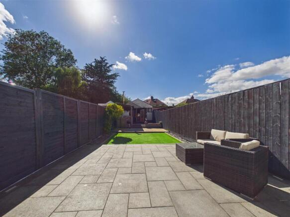 3 bed Terraced for sale Image 12