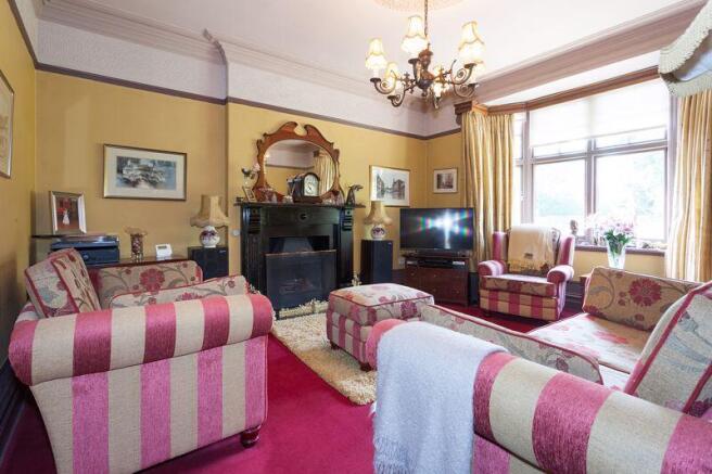 SITTING ROOM 
