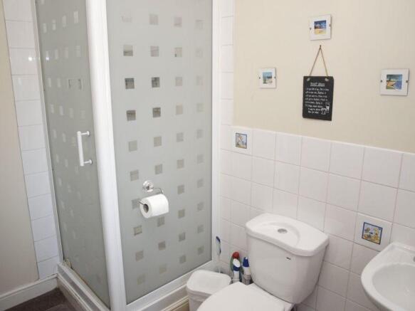 Family Bathroo...
