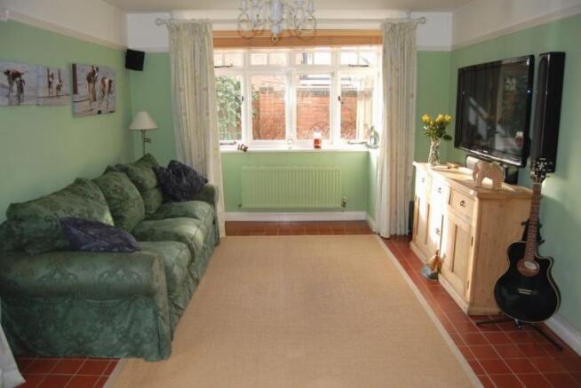 Dining Room/Family Room Image 2