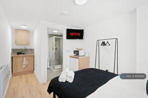 12b, Carmichael Road, South Norwood, London SE25 5LT