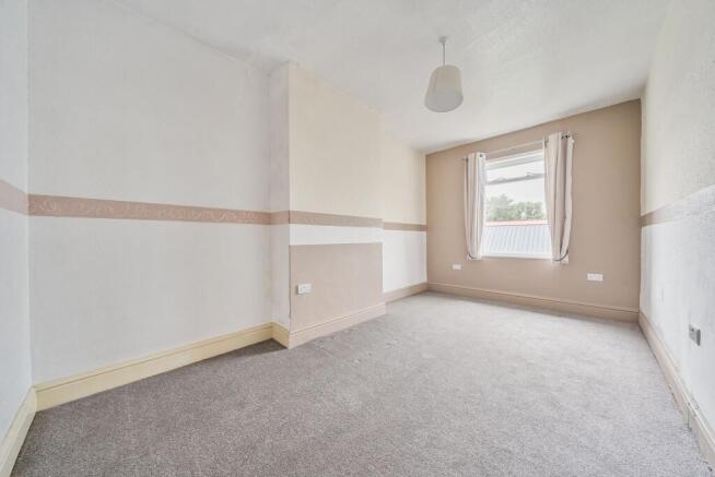 3 bed Semi-Detached for sale Image 12