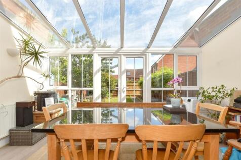 Flint Close, Horley, Surrey