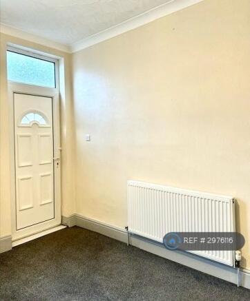 3 bed Terraced to rent Image 8