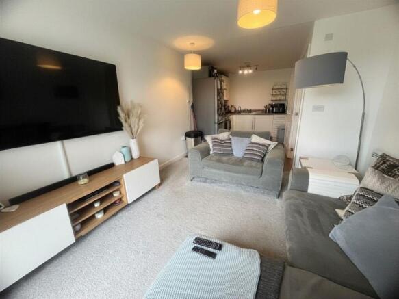 Open Plan Kitchen / Dining / Living Room