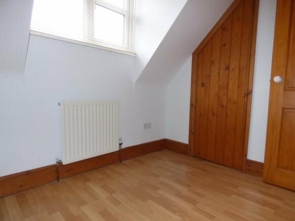 bedroom 4 (2)