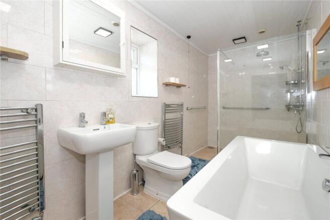 2 bed Bungalow for sale Image 7