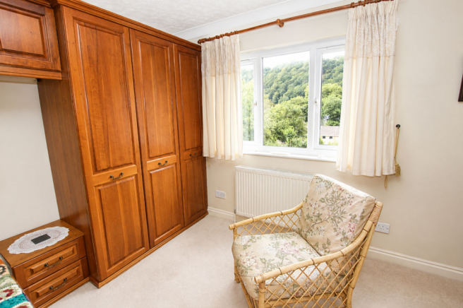 2 bed Apartment for sale Image 12