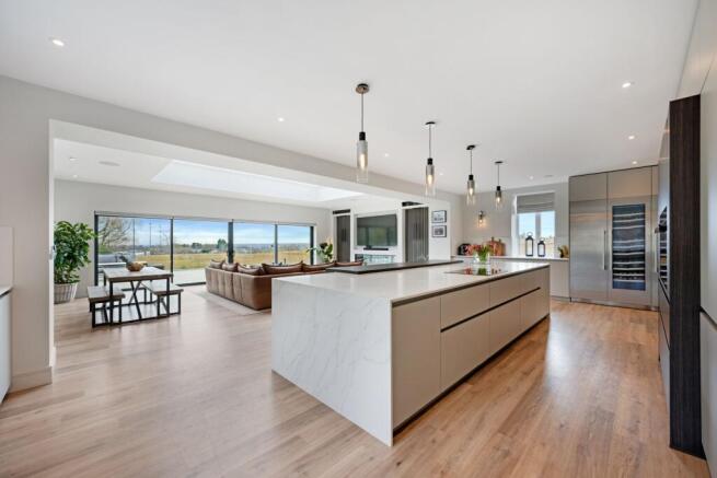 Kitchen / Lounge /  Diner