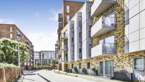 Flat 53, Iron House, Petersfield Avenue, Slough SL2 5BN