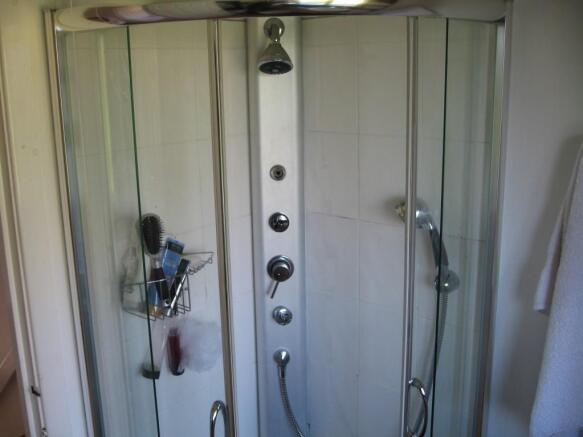 Family bathroom