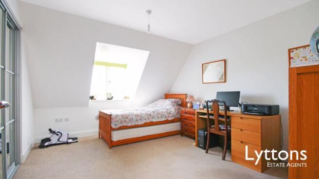 Bedroom 2.1