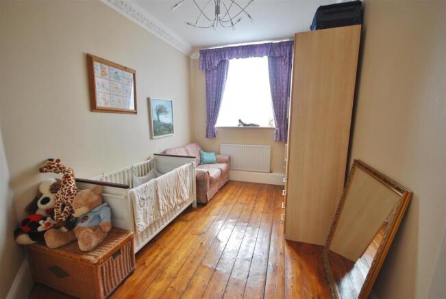 BEDROOM 3: