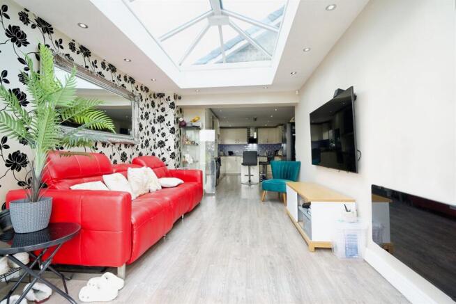3 bed Detached Bungalow for sale Image 5