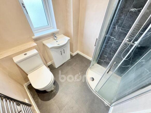 Newton Road, Lenzie shower room pic