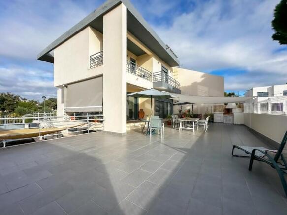 Quarteira 4 Bed Semi-Detached Property For Sale (2)
