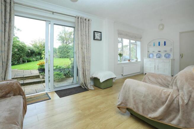 GARDEN ROOM