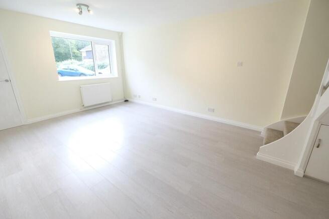 SITTING/DINING ROOM