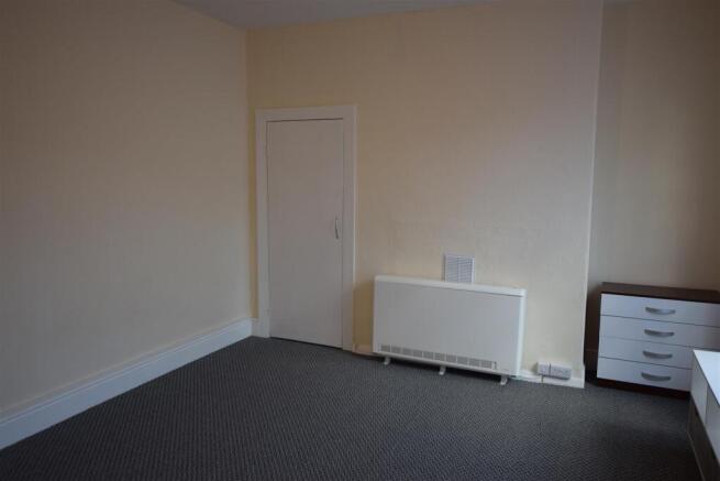 Studio to rent Image 5