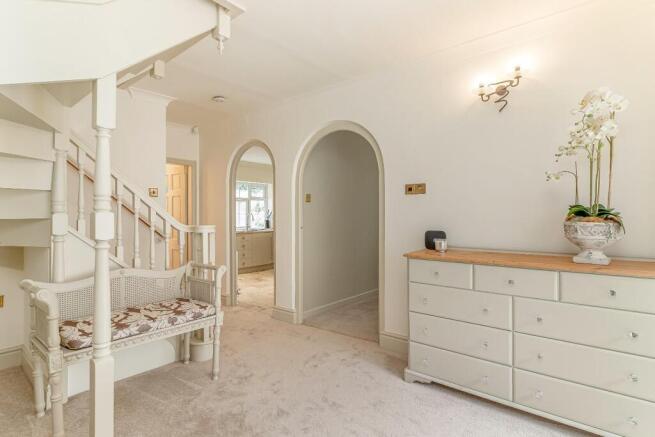 4 bed Detached for sale Image 7