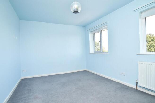 4 bed Semi-Detached for sale Image 12