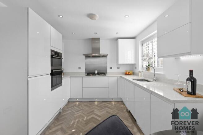 3 bed Semi-Detached for sale Image 5