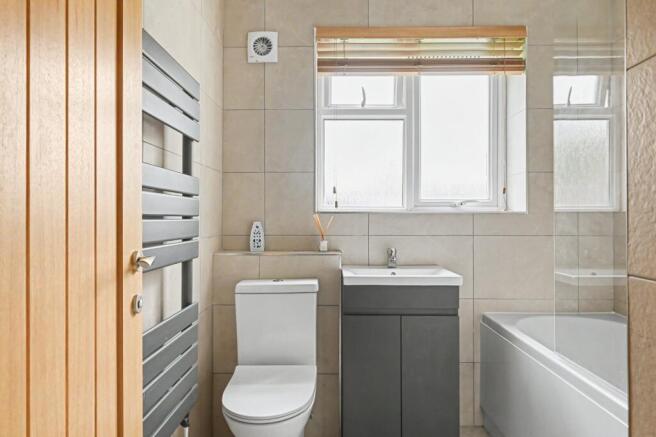 1 bed Flat to rent Image 9