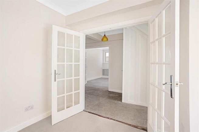 3 bed Semi-Detached for sale Image 9