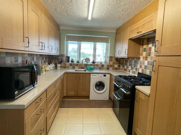 Kitchen..jpg