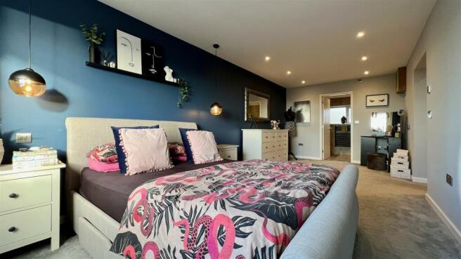 Principal bedroom
