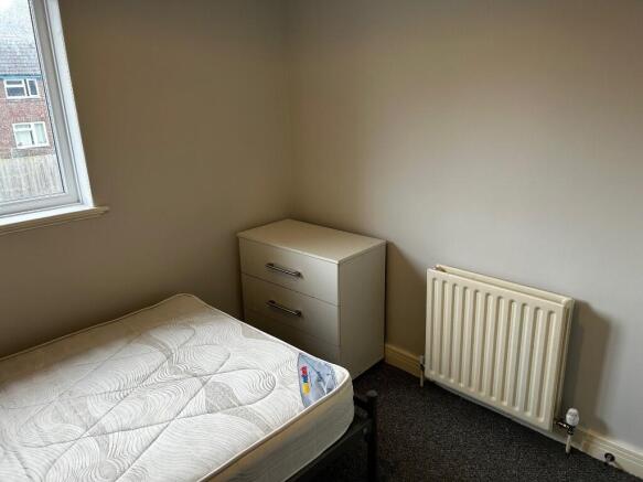 1 bed Terraced to rent Image 4