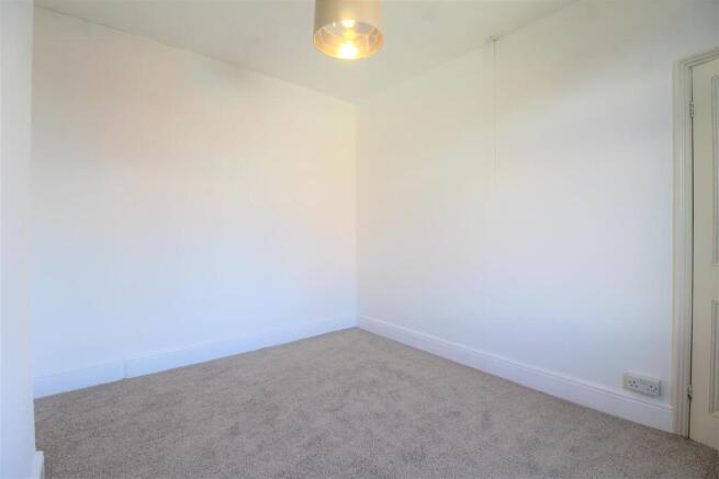 11 Bedroom 1.JPG