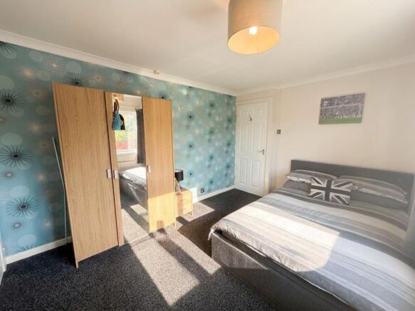 3 bed Semi-Detached for sale Image 11