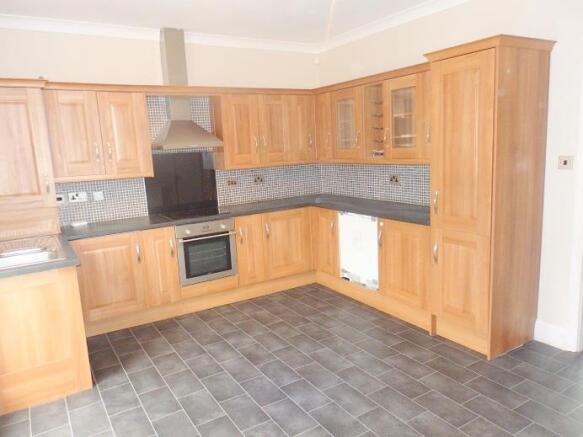 Kitchen 3 RESIZED.jp