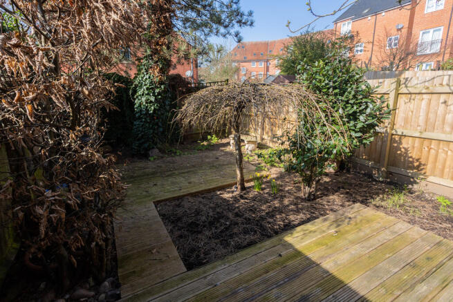 15 St Nicholas Pl...