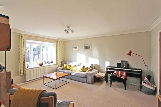 Heron Close, Sway, Lymington, Hampshire, SO41 photo 4
