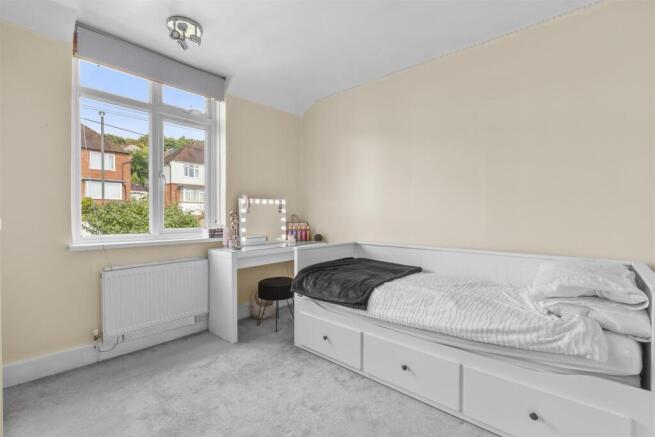 Bedroom 2   Family/guest versatility